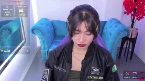 Snapshot of akaza_hakuji_ chatting on 11-28-25, 12:52 Azaka online show from 11-28-25, 12:52