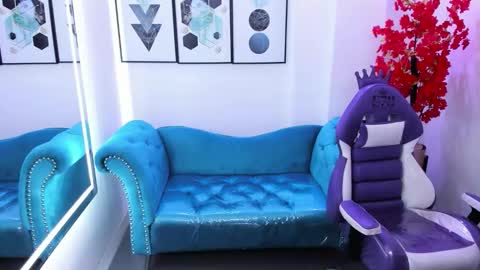 Azaka  online show from 12-17-25, 12:22