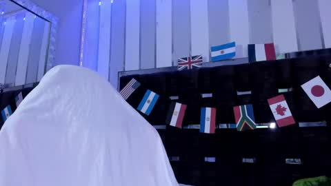 Snapshot of akazaboy chatting on 07-17-26, 05:03 akazaboy online show from 07-17-26, 05:03