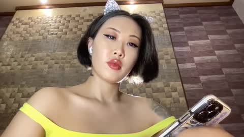 Snapshot of akemi_jp chatting on 12-02-24, 11:34 Akemi online show from 12-02-24, 11:34