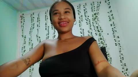 Snapshot of akemy_saunderz chatting on 06-13-26, 03:04 akemy_saunderz online show from 06-13-26, 03:04