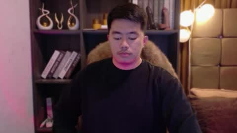 Snapshot of akihiro_morningstar chatting on 12-17-25, 07:47 Dave online show from 12-17-25, 07:47