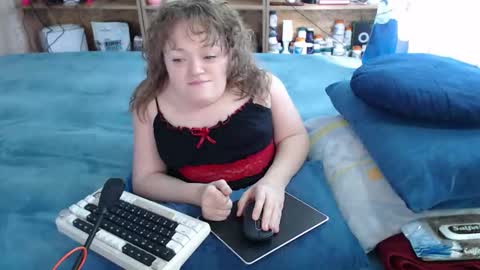 Natalie online show from 09-20-25, 03:51