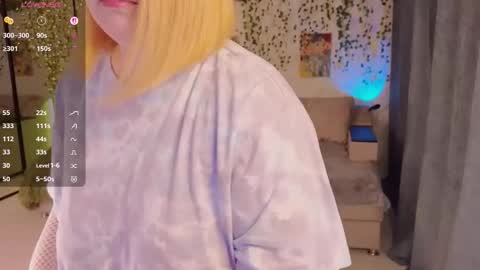 Aki online show from 10-11-25, 12:47