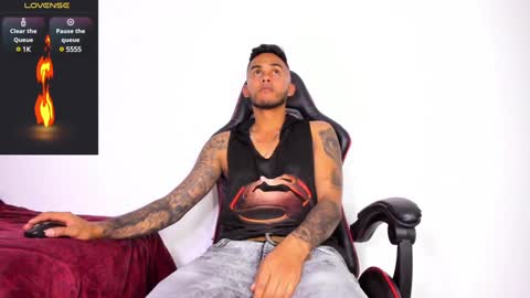 Snapshot of akira_tattoo chatting on 01-10-25, 02:14 Akira online show from 01-10-25, 02:14