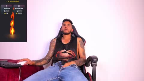 Snapshot of akira_tattoo chatting on 02-13-25, 01:29 Akira online show from 02-13-25, 01:29