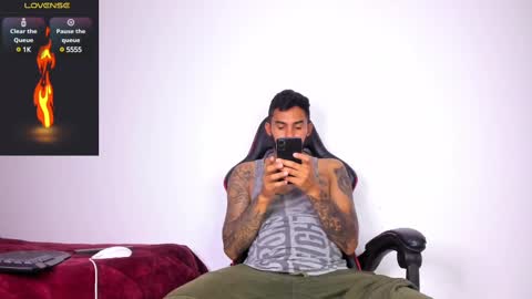 Snapshot of akira_tattoo chatting on 02-23-25, 02:07 Akira online show from 02-23-25, 02:07