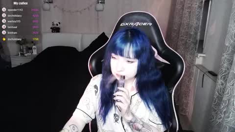 akirahartyx online show from 04-19-26, 04:50