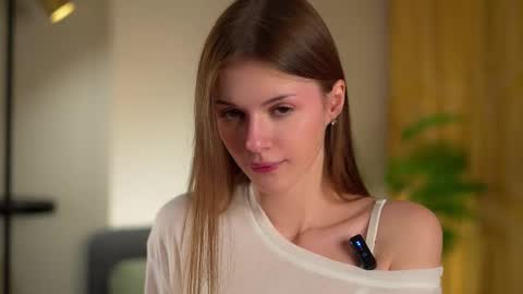 Snapshot of akumadadrive chatting on 11-25-25, 02:11 akuma online show from 11-25-25, 02:11