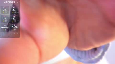 Snapshot of akura_01 chatting on 10-09-25, 06:44 Akura is here 3 online show from 10-09-25, 06:44