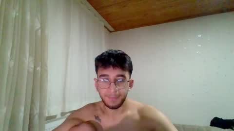Snapshot of al3vderlerrs chatting on 05-28-26, 10:51 alevderler online show from 05-28-26, 10:51