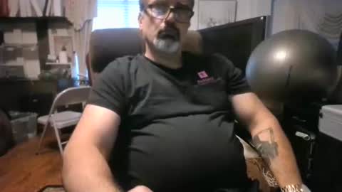 Snapshot of aladdin31673 chatting on 10-24-25, 11:12 aladdin31673 online show from 10-24-25, 11:12