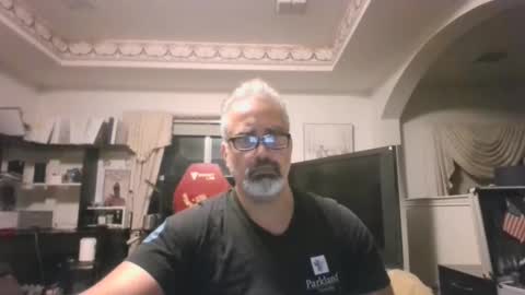 Snapshot of aladdin31673 chatting on 12-04-25, 01:15 aladdin31673 online show from 12-04-25, 01:15