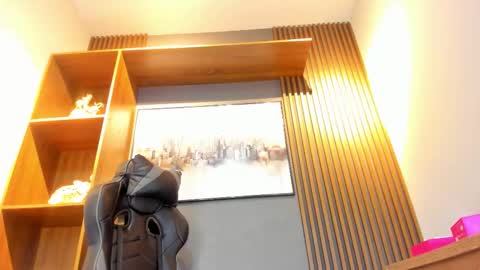 Alahia Rodriguez online show from 01-11-26, 12:43