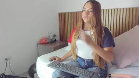 A L A I A online show from 03-17-26, 02:53