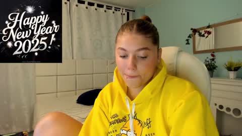 Alaia online show from 12-30-24, 12:42