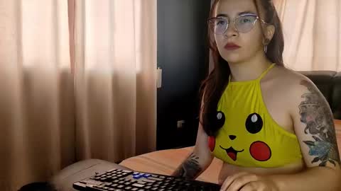 Snapshot of alaia_soul_ chatting on 03-09-25, 02:10 AlaiaSam online show from 03-09-25, 02:10