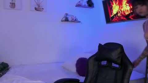   online show from 04-30-26, 10:43