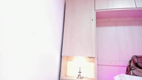 Snapshot of alaiaroose chatting on 10-31-25, 08:21 alaiaroose online show from 10-31-25, 08:21