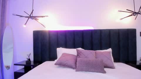 Alaia online show from 04-08-26, 07:47