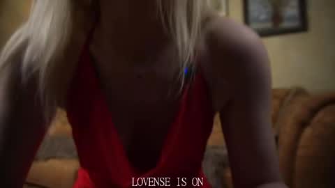 Snapshot of alainejomes chatting on 05-26-26, 02:13 VETTA online show from 05-26-26, 02:13