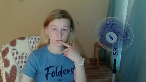 Snapshot of alalaska_ana chatting on 06-14-26, 09:22 Anna online show from 06-14-26, 09:22