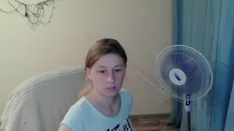 Snapshot of alalaska_ana chatting on 06-21-26, 04:09 Anna online show from 06-21-26, 04:09