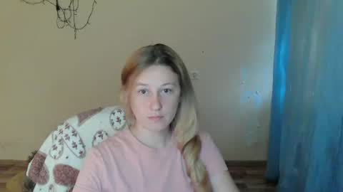 Snapshot of alalaska_ana chatting on 07-13-26, 11:46 Anna online show from 07-13-26, 11:46