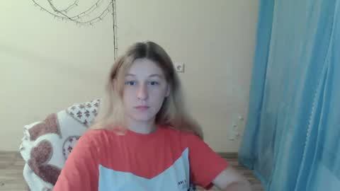 Snapshot of alalaska_ana chatting on 07-19-26, 03:27 Anna online show from 07-19-26, 03:27