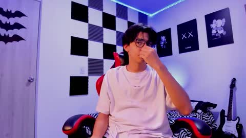 Alan Boy online show from 11-10-25, 02:43