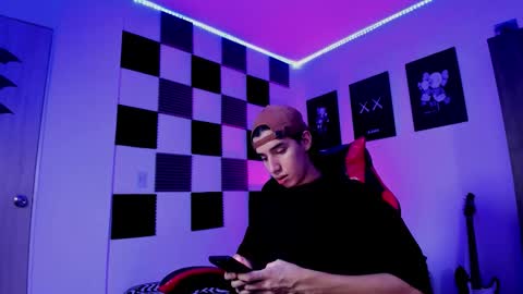 Alan Boy online show from 11-20-25, 11:04