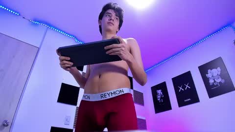 Alan Boy online show from 04-11-26, 01:32