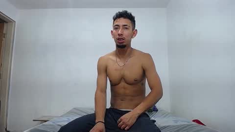 Snapshot of alan_gay chatting on 10-30-25, 01:40 Alan online show from 10-30-25, 01:40