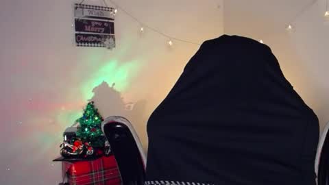 Snapshot of alan_hadid1 chatting on 12-31-24, 01:04 Alan Hadid online show from 12-31-24, 01:04