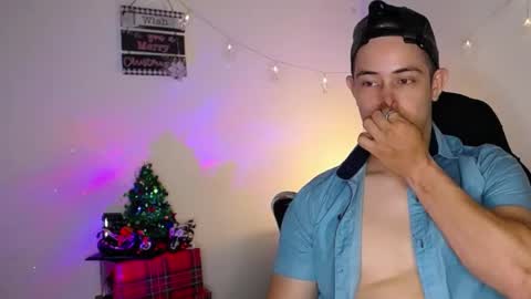 Snapshot of alan_hadid1 chatting on 12-31-24, 04:06 Alan Hadid online show from 12-31-24, 04:06