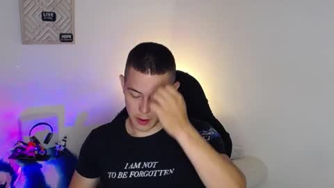 Snapshot of alan_hadid1 chatting on 01-16-25, 07:31 Alan Hadid online show from 01-16-25, 07:31