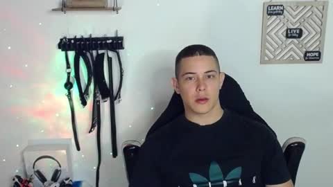 Snapshot of alan_hadid1 chatting on 01-18-25, 03:42 Alan Hadid online show from 01-18-25, 03:42