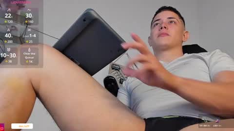 Snapshot of alan_hadid1 chatting on 03-09-25, 01:35 Alan Hadid online show from 03-09-25, 01:35