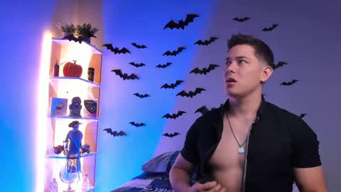 Snapshot of alan_hadid1 chatting on 10-18-25, 09:59 Alan Hadid online show from 10-18-25, 09:59