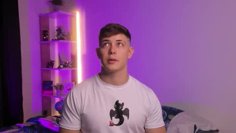 Snapshot of alan_hadid1 chatting on 11-27-25, 08:44 Alan Hadid online show from 11-27-25, 08:44