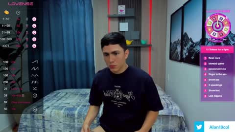 Snapshot of alan_nd_kevin chatting on 01-18-25, 11:32 Alan Kevin can we reach 100 thumbs up please guys online show from 01-18-25, 11:32