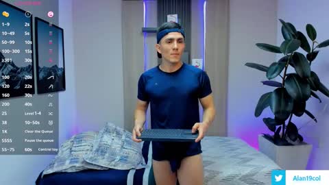 Snapshot of alan_nd_kevin chatting on 11-26-25, 07:04 Alan Kevin can we reach 100 thumbs up please guys online show from 11-26-25, 07:04