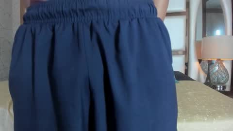 Snapshot of alan_santhos chatting on 11-28-25, 04:15 ---Alan--- online show from 11-28-25, 04:15