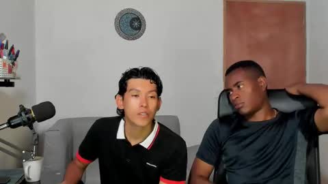 Alan and Criss - WE JUST FRIENDS WITH BENEFITS BOTH VERS online show from 02-09-26, 04:38