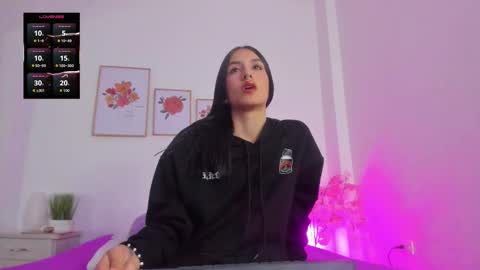 Snapshot of alana_111 chatting on 11-21-25, 03:16 alana online show from 11-21-25, 03:16