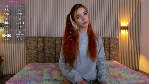 Snapshot of alana_333 chatting on 12-17-24, 12:00 A L A N A online show from 12-17-24, 12:00