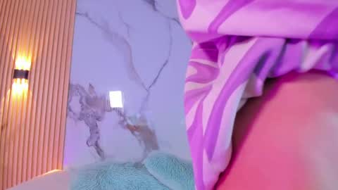 Snapshot of alana_333 chatting on 09-14-25, 12:48 A L A N A online show from 09-14-25, 12:48