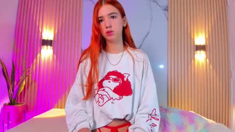 Snapshot of alana_333 chatting on 10-17-25, 11:46 A L A N A online show from 10-17-25, 11:46