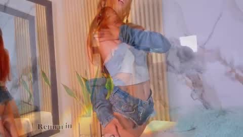 Snapshot of alana_333 chatting on 11-06-25, 11:11 A L A N A online show from 11-06-25, 11:11