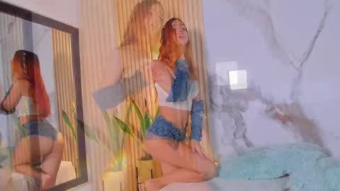 Snapshot of alana_333 chatting on 11-21-25, 10:58 A L A N A online show from 11-21-25, 10:58